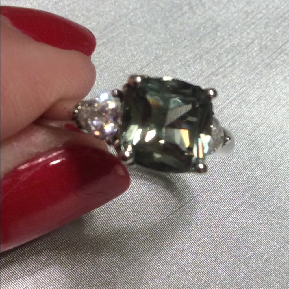 😍925 Silver Green Quartz Ring😍NWOT